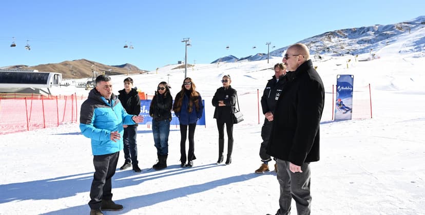 Ilham Aliyev reviews works at “Lakeside” Hotel and Ski Club construction within Shahdag Tourism Complex